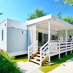 Isamar Village 5*