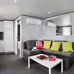Prázdninový areál Isamar Village 5*