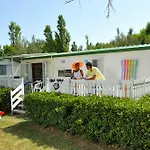 Prázdninový areál Isamar Village 5*