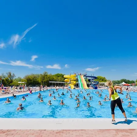 Isamar Village Vakantiepark 5*