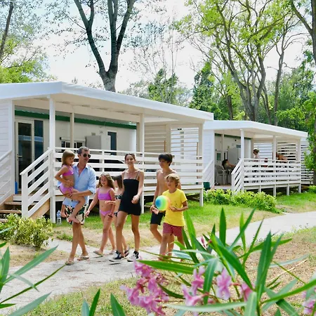 Isamar Village Vakantiepark 5*