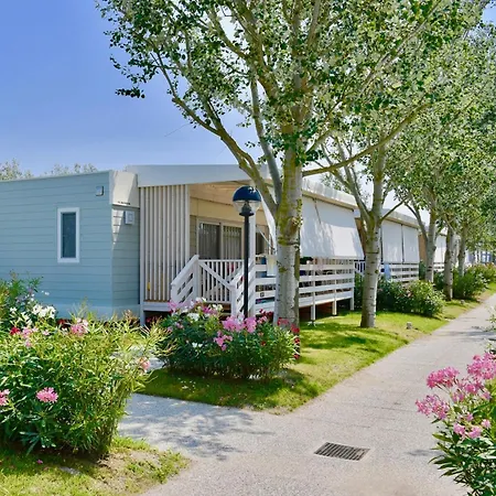 Isamar Village 5*